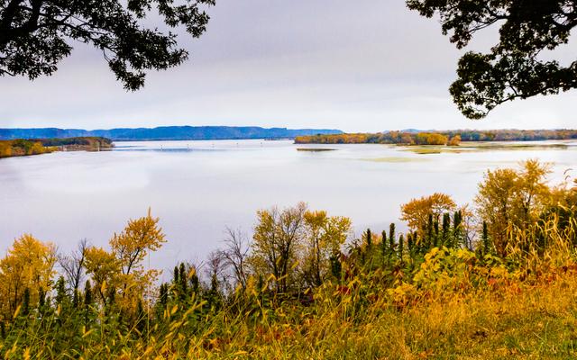 Competition entry: Beautiful Lake Onalaska