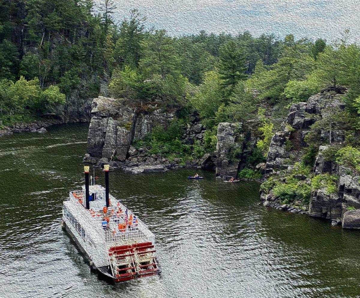 Competition entry: St. Croix River boat