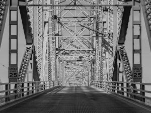 Competition entry: Lansing Bridge